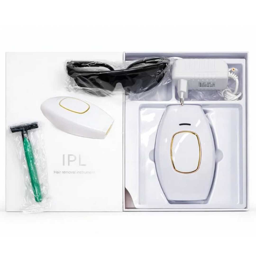 IPL hair removal device with large treatment window